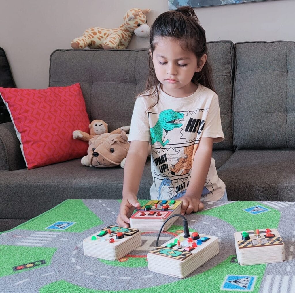 Best Montessori Busy Board -Timgloo Toys